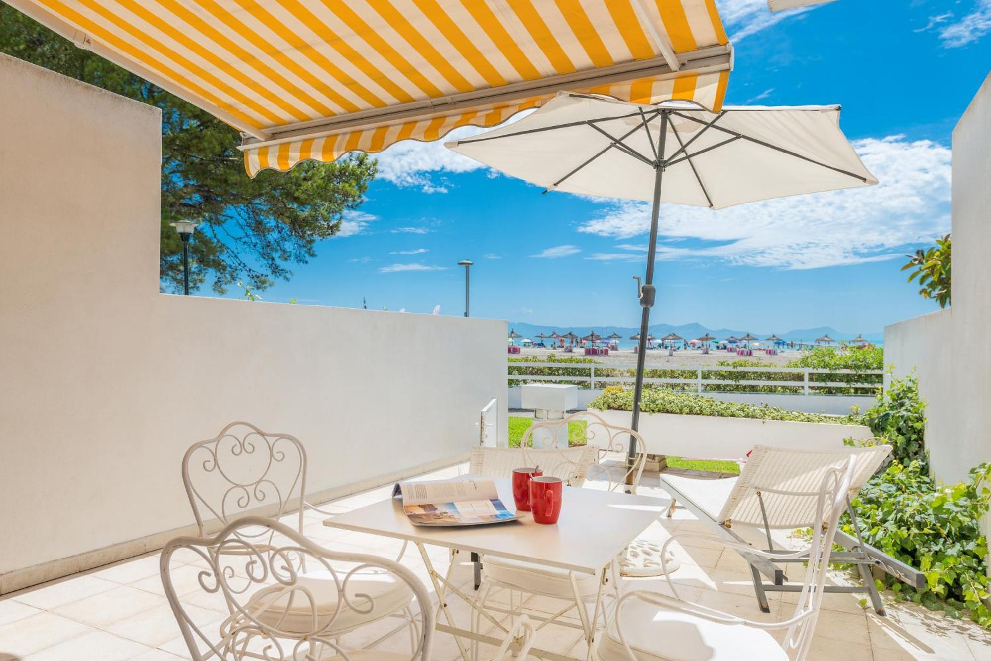 24 Edificio Canopus Alcudia (Mallorca)
